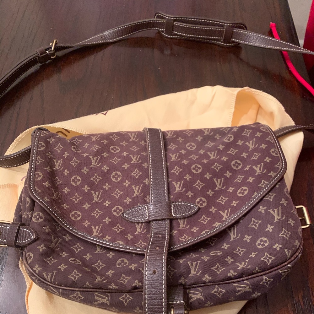 Louis Vuitton Saumar 30 cloth bag